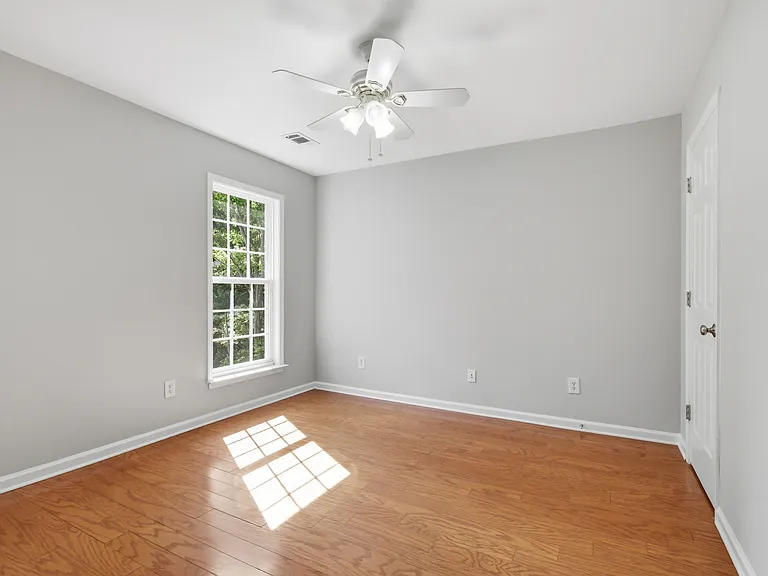 2020 Kyrle Ln — Photo 16