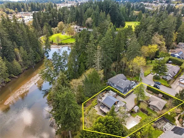 107 Parsons Rd, View Royal, BC V9B 3J8