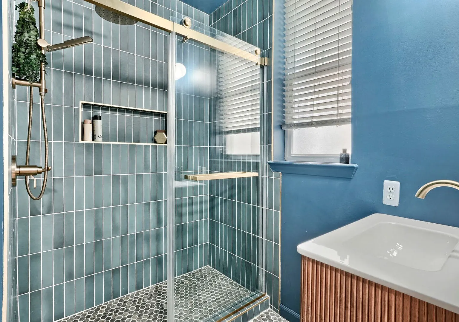 Stylish Denver Home | Renovated + Parking Spot — Photo 4