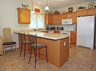 3326 Rivers Edge Dr, Perrysburg, OH 43551