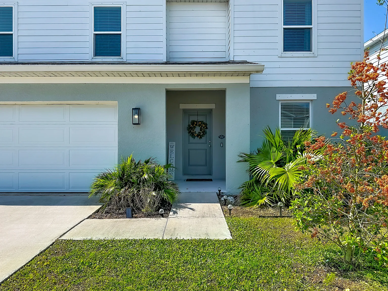 4 bed, 2.5 bath, 2152 sqft, $2,800 — Photo 2
