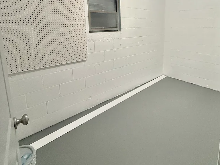 Extra Workroom attached to garage