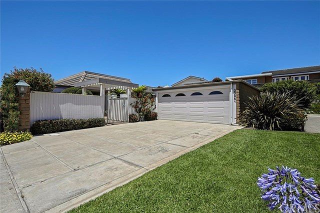 Cul-de-Sac Premium Location