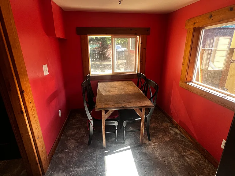 4851B NE Alberta Ct — Photo 16