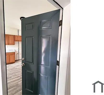 47 Putnam St #1F — Photo 12