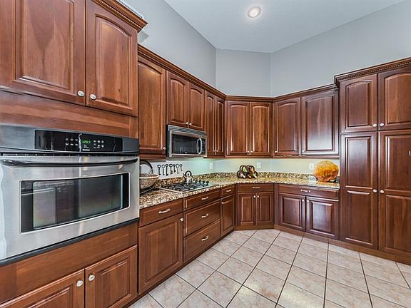 5th image of 12432 Bristol Commons Cir