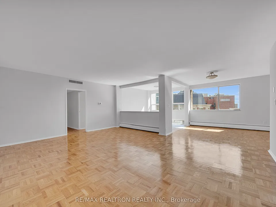 9 Deer Park Cres #1501