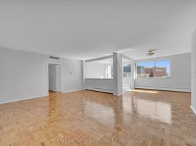 9 Deer Park Cres