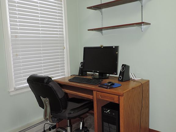 Personal Desk in Bedroom