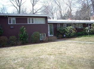 45 Hidden Rd, Andover, MA 01810