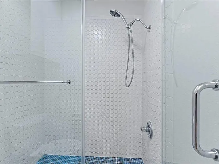 1100 Augusta Dr #3 — Photo 17