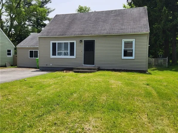 116 Kendall Dr E, East Syracuse, NY 13057