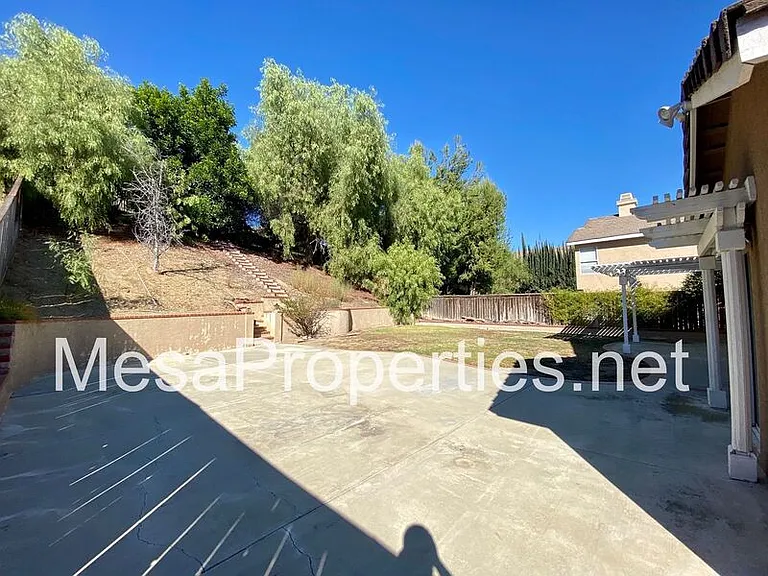 14042 Sweet Grass Ln — Photo 12