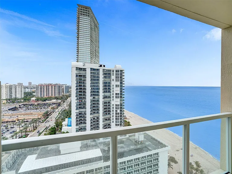 16699 Collins Ave #2305 — Photo 27