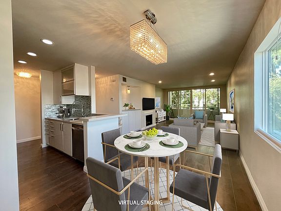 3rd image of 8535 W West Knoll Dr APT 220