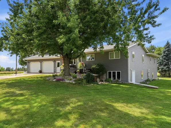 26280 115th St NE, Belgrade, MN 56312