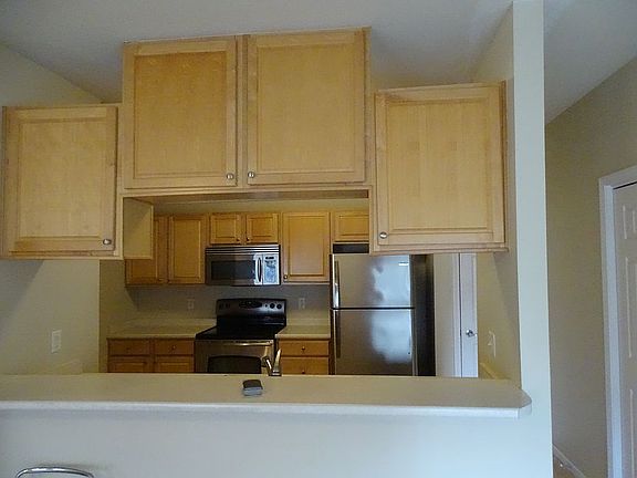 4th image of 6255 Beechtree Dr Unit 1102