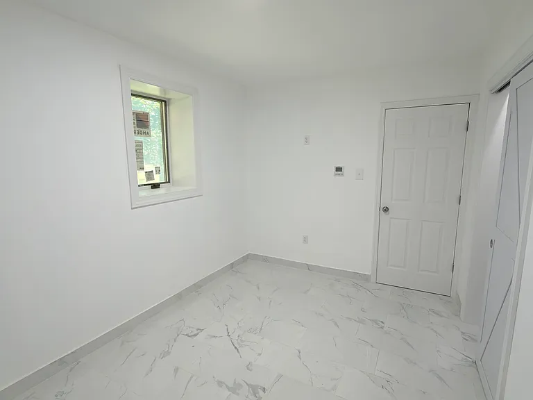 22 Roosevelt St #1 — Photo 22