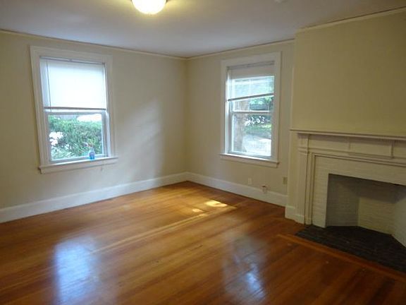 3rd image of 159 Longwood Ave #1M