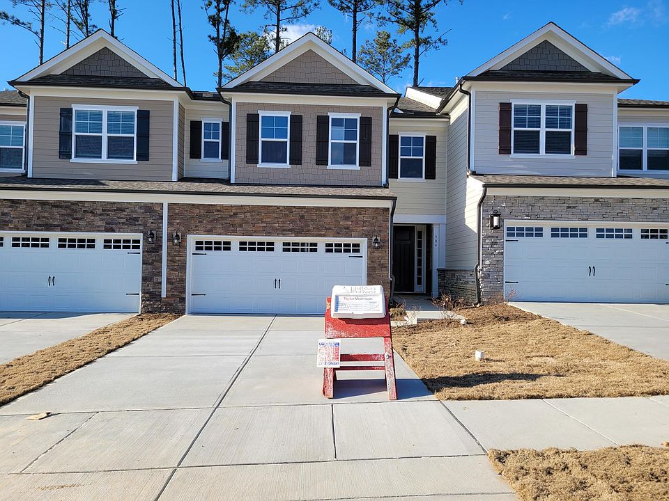 1st image of 904 Haybeck Ln