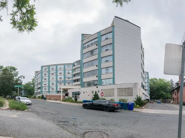 101 Mulberry St APT 506, Springfield, MA 01105