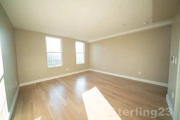 Rented by Sterling Realty Solution Inc | media 36