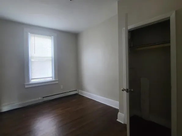 166 Armstrong Avenue image 8 of 18