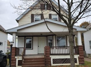 9821 Gambier Ave, Cleveland, OH