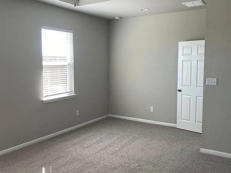 3201 College Park Dr — Photo 3