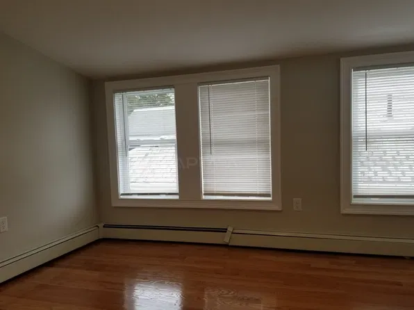 36 Teele Ave #1, Somerville, MA 02144