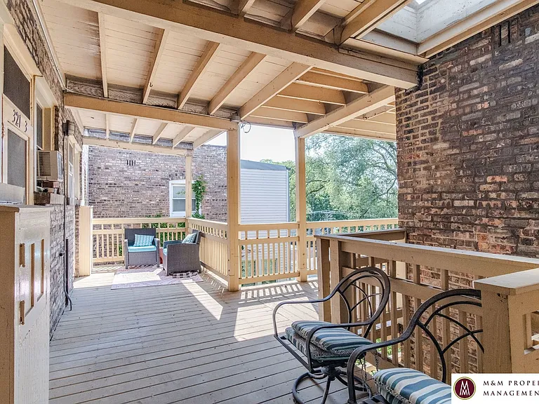 319 Harrison St — Photo 13