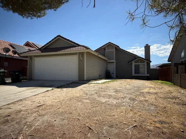 5114 Sunburst Dr, Palmdale, CA 93552