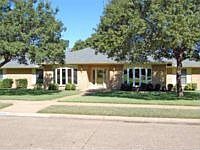 1st image of 2404 Mesa Dr