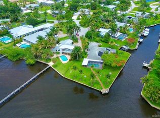1910 NW Cove Cir, Stuart, FL 34994