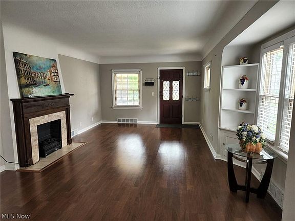 2nd image of 5115 Wellington Ave