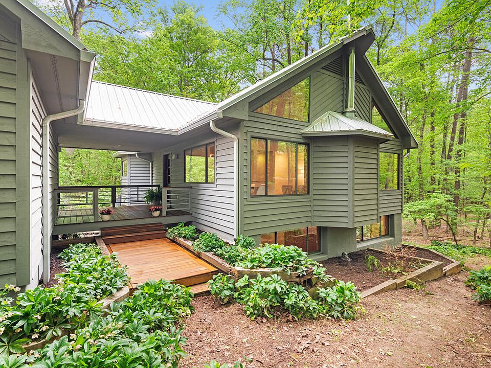 m*。様 House on the Hill heart　ロンパース　80 1076 Heartsease Dr, West Chester, PA 19382 | Zillow