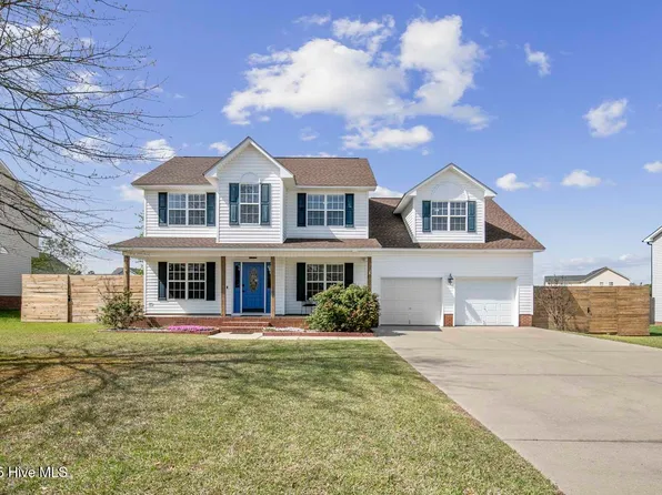 186 Lenoir Drive, Spring Lake, NC 28390