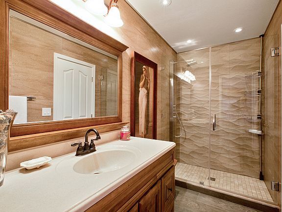 2nd image of 409 Camino Arroyo W