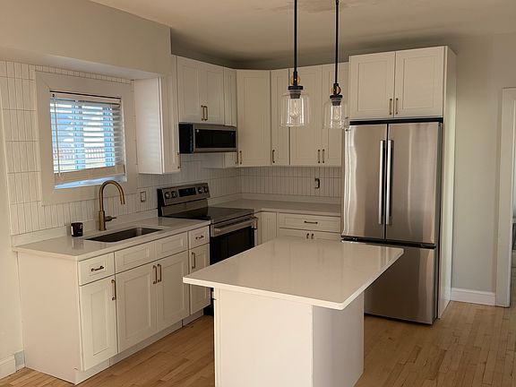 2nd image of 75 Appleton St Floor 1