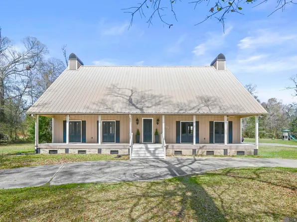 8103 Belle Helene Dr, Denham Springs, LA 70726