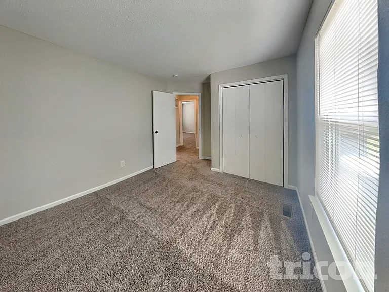 1726 Farm Meadow Dr — Photo 10