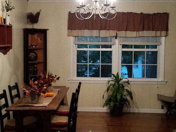 2nd image of 3319 Summit Dr