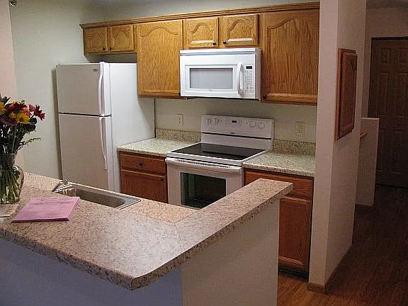 420 Grant St #2 — Photo 2