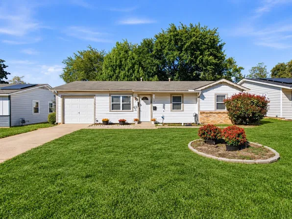 1903 Friar Tuck Dr, Arlington, TX 76013