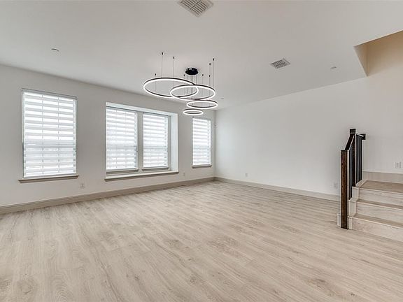 4th image of 8508 Dynasty Ln