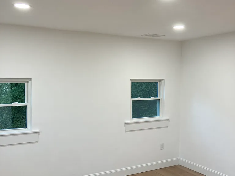 4455 Gladstone St — Photo 25