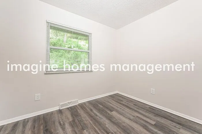 1331 Cavitt Rd — Photo 12