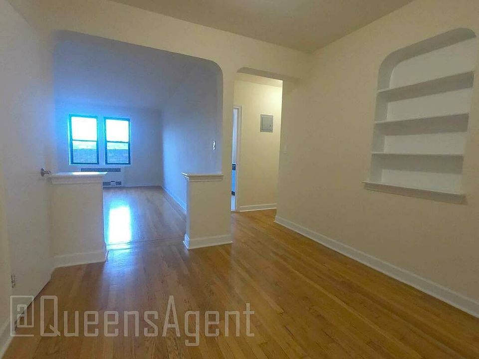1st image of 4915 Skillman Ave #B3