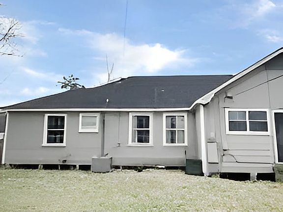 4th image of 2540 Louisiana St