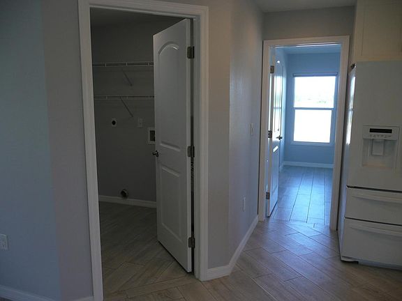 entrance to master BR